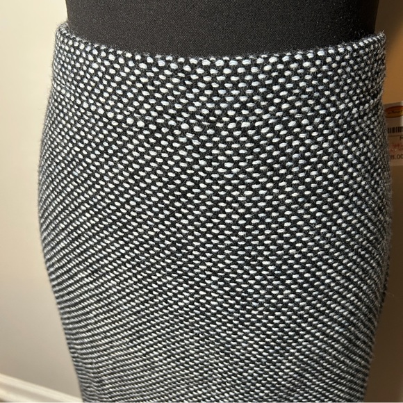 Talbots Made in Italy Knit Pencil Skirt | Black White Textured Midi | Size M - Picture 4 of 4